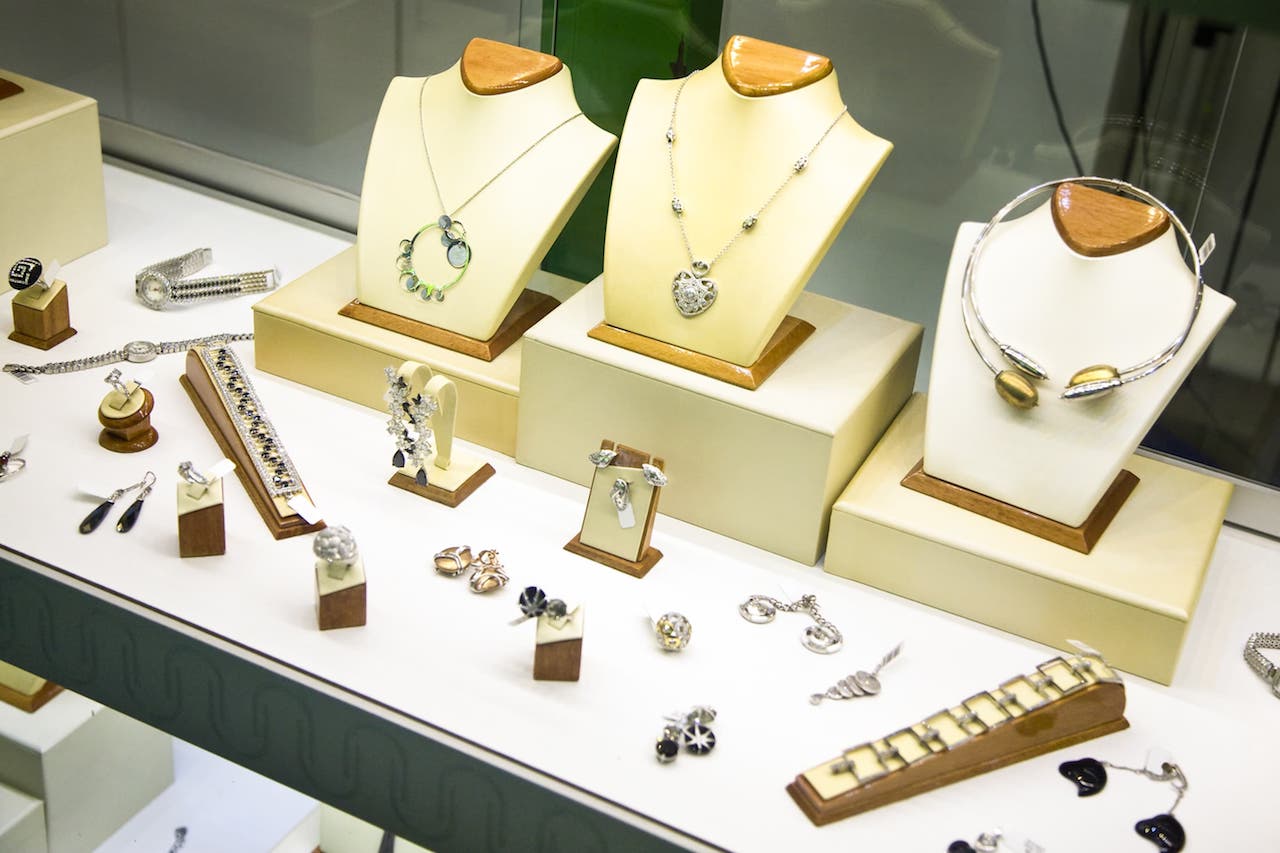 Juwelier Ladeneinrichtung gebraucht