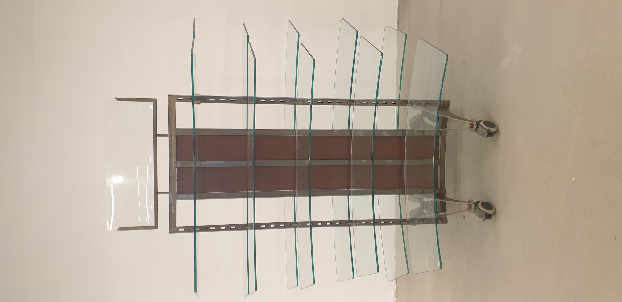 Warenträger der Marke Schweitzer